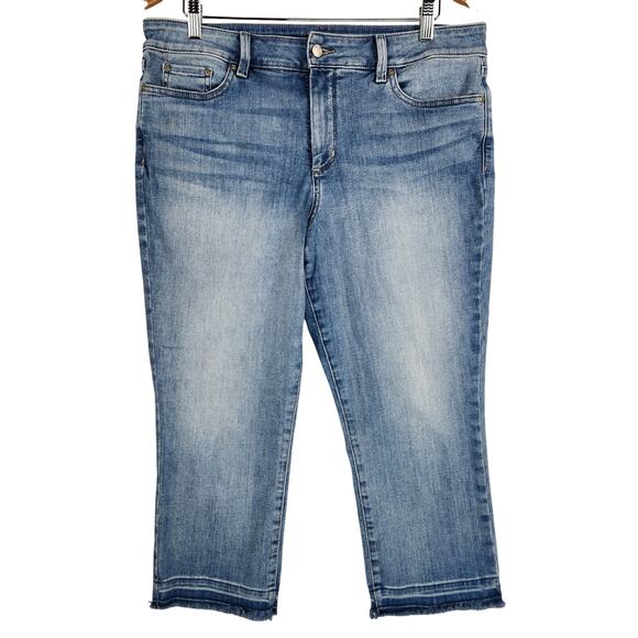 NYDJ Dayla Blue Light Wash High-Rise Wide Cuff Capri Denim Jeans Women's Size 14 - Picture 1 of 15